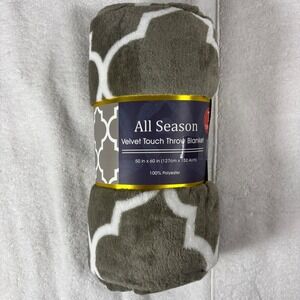 All Season Velvet‎ Touch Throw Blanket Gray White Geometric Trellis Cozy 50x60